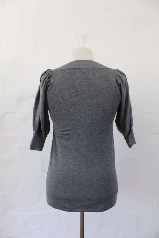 *MARION & LINDIE* DESIGNER GREY KNIT JERSEY TOP - SIZE M
