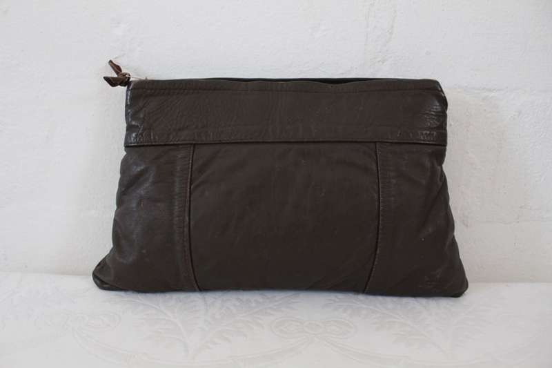 VINTAGE GENUINE LEATHER DARK BROWN CLUTCH BAG PURSE
