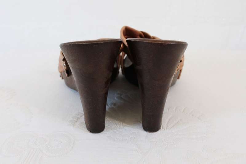 CARVELA GENUINE LEATHER BROWN TAN WEDGE HEELS SHOES - SIZE 6