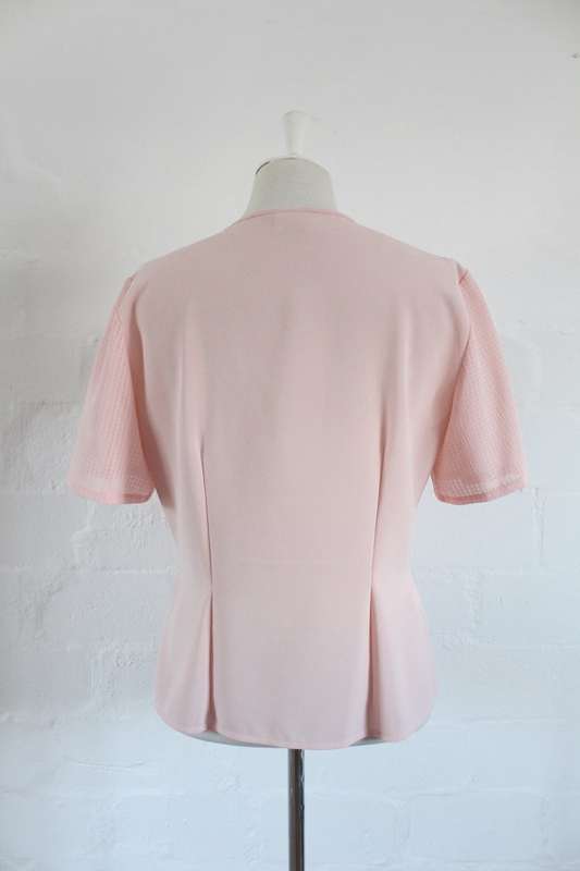 PASTEL PINK FLORAL APPLIQUE SHORT SLEEVE SHIRT TOP BLOUSE - SIZE 14