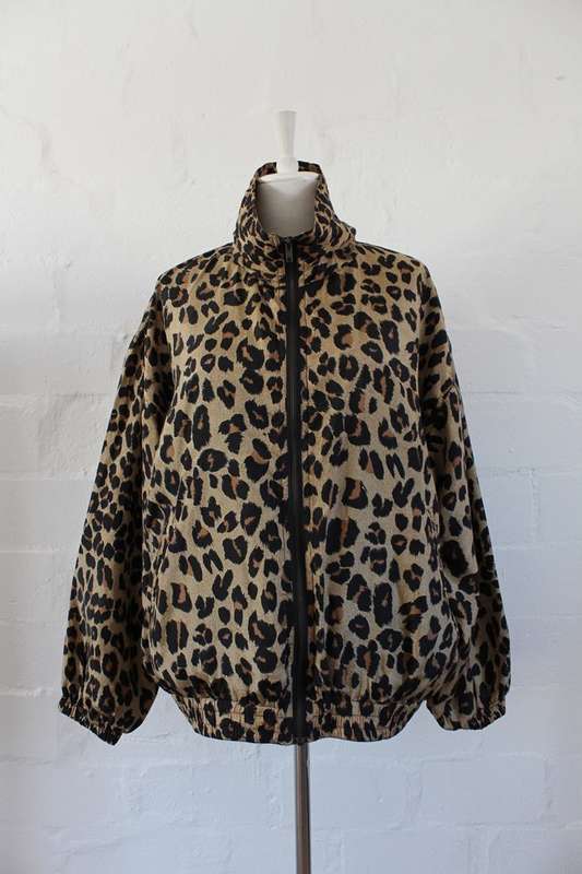 100% SILK LEOPARD PRINT BROWN VINTAGE BOMBER JACKET - SIZE L