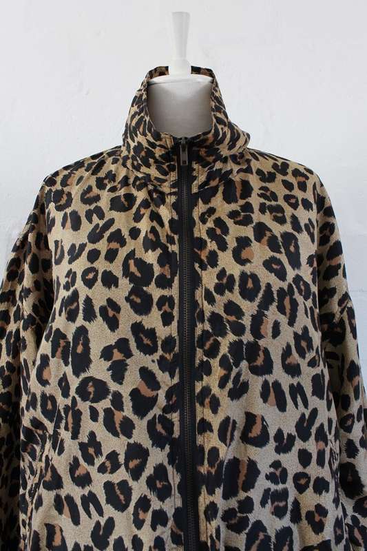 100% SILK LEOPARD PRINT BROWN VINTAGE BOMBER JACKET - SIZE L