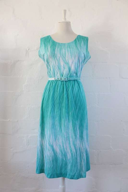 VINTAGE GREEN WHITE BELTED SLEEVELESS DAY DRESS - SIZE 14