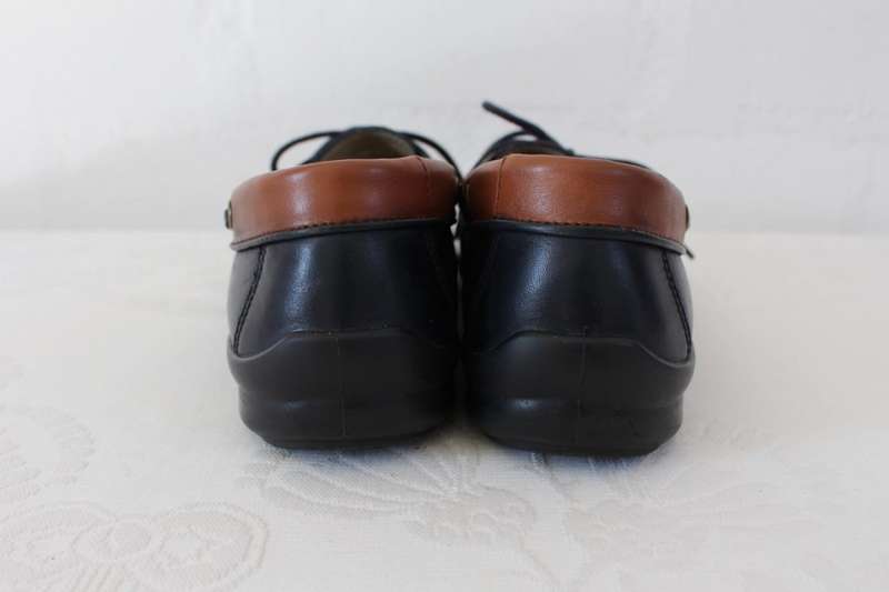 GENUINE LEATHER NAVY TAN HOTTER MOCCASINS SHOES - SIZE 5.5
