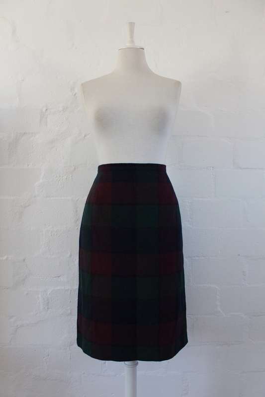 VINTAGE TARTAN PLAID CHECK GREEN RED PENCIL SKIRT - SIZE 12