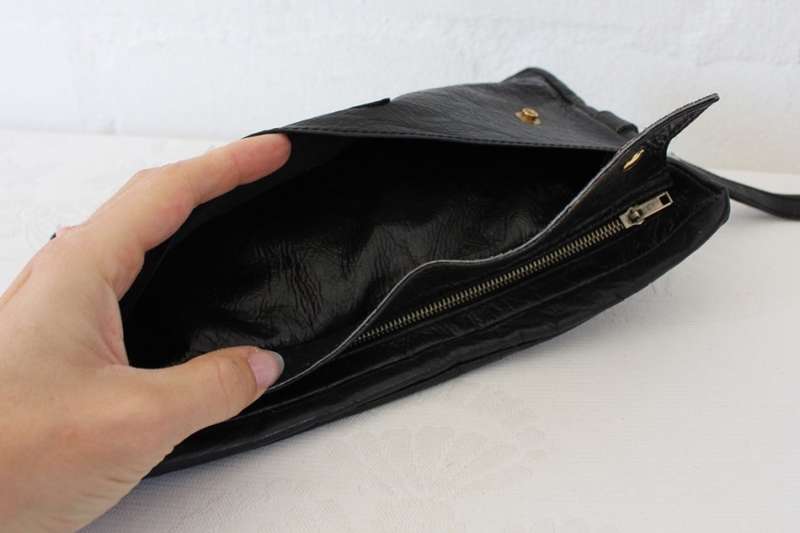 VINTAGE GENUINE LEATHER BLACK CLUTCH BAG PURSE