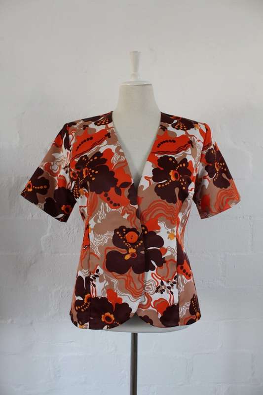 VINTAGE ORANGE BROWN FLORAL PRINT SHORT SLEEVE JACKET TOP - SIZE 12