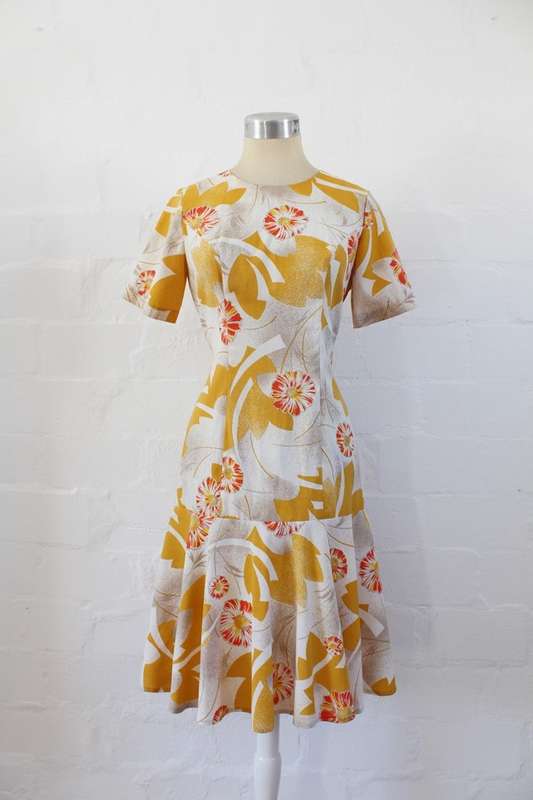 VINTAGE YELLOW WHITE FLORAL PRINT DROP WAIST DAY DRESS - SIZE 10