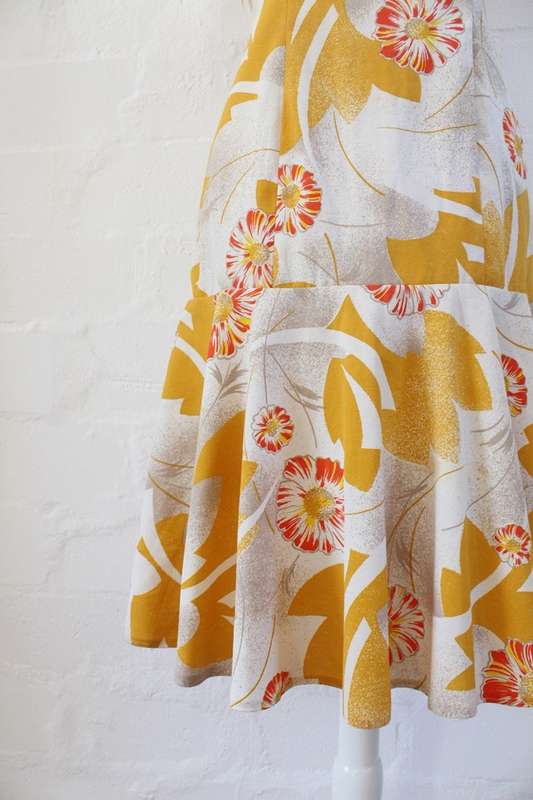 VINTAGE YELLOW WHITE FLORAL PRINT DROP WAIST DAY DRESS - SIZE 10