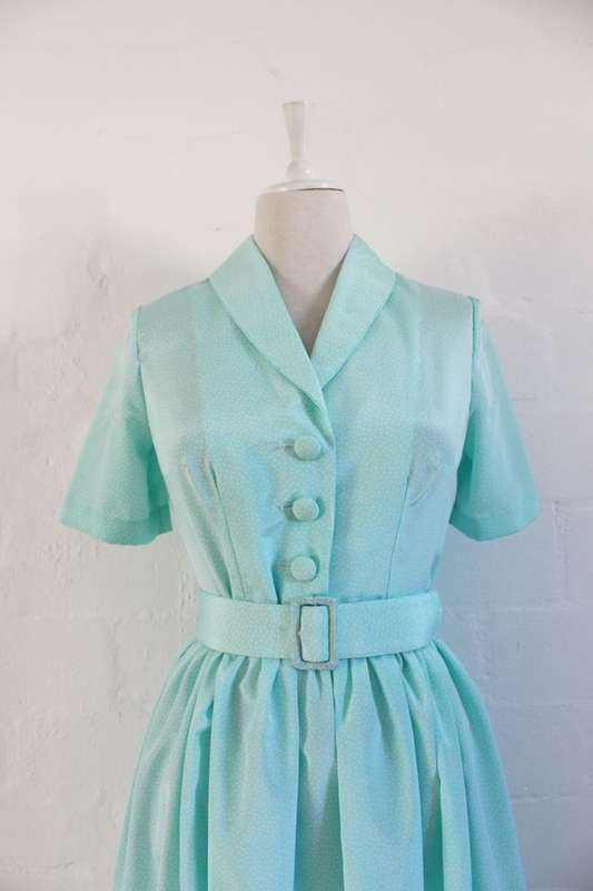 VINTAGE MINT GREEN POLKA DOT BELTED DAY DRESS - SIZE 8