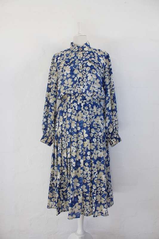 VINTAGE FLORAL PRINT BLUE CREAM PLEATED LONG SLEEVE DAY DRESS - SIZE 16