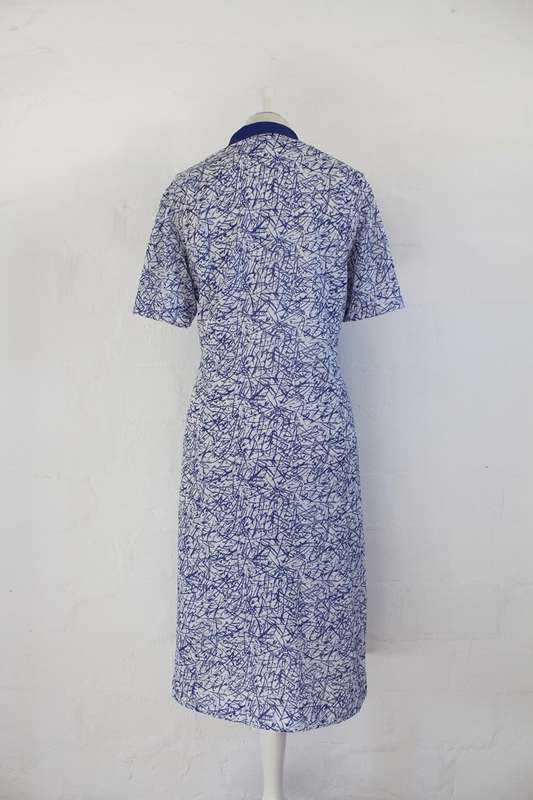 VINTAGE BLUE WHITE SPLATTER PRINT SHORT SLEEVE DAY DRESS - SIZE 18