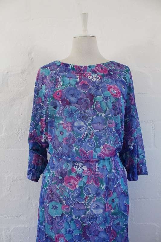 VINTAGE BLUE PURPLE FLORAL PRINT DAY DRESS - SIZE 16