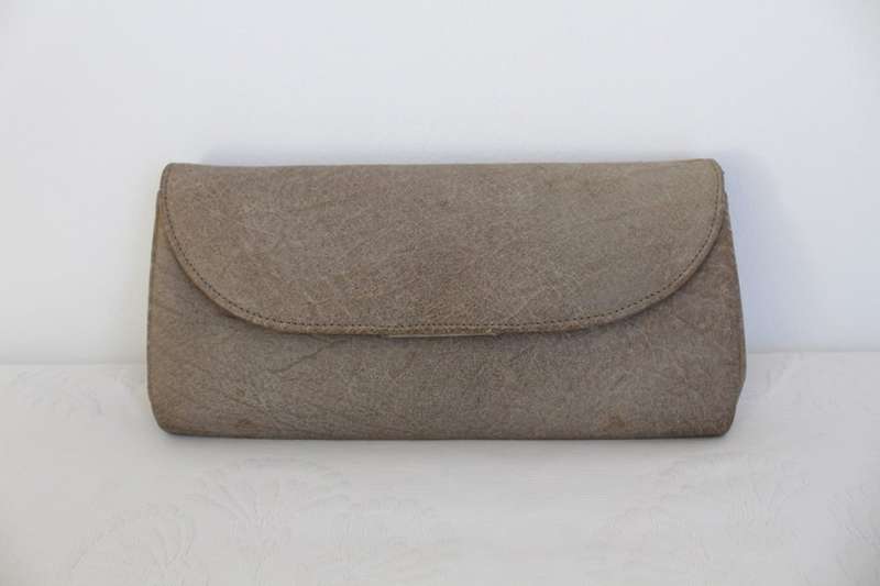 *GENUINE BUFFALO SKIN* CORBEAU CURIO VINTAGE LEATHER CLUTCH PURSE BAG