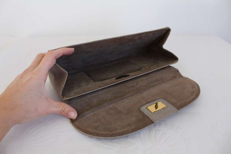 *GENUINE BUFFALO SKIN* CORBEAU CURIO VINTAGE LEATHER CLUTCH PURSE BAG