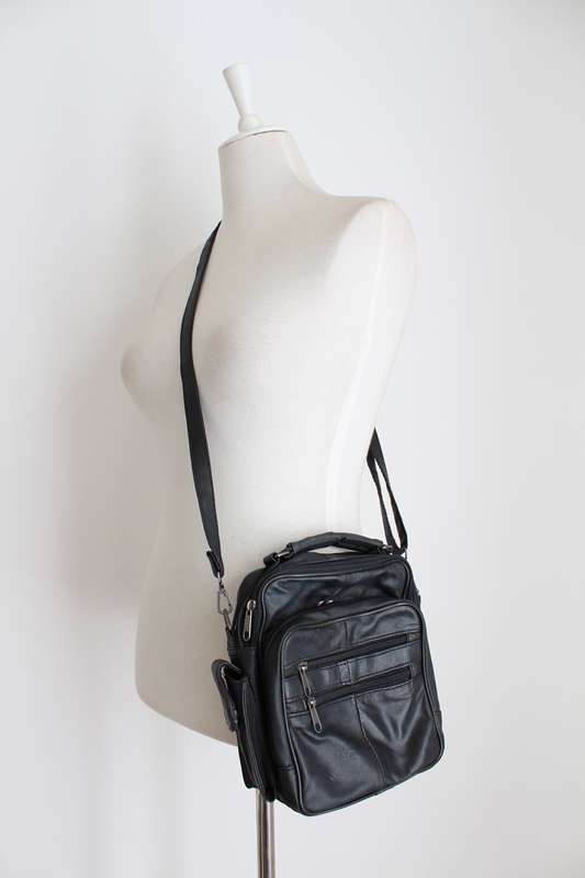 GENUINE LEATHER BLACK PATCH SLING BAG HANDBAG