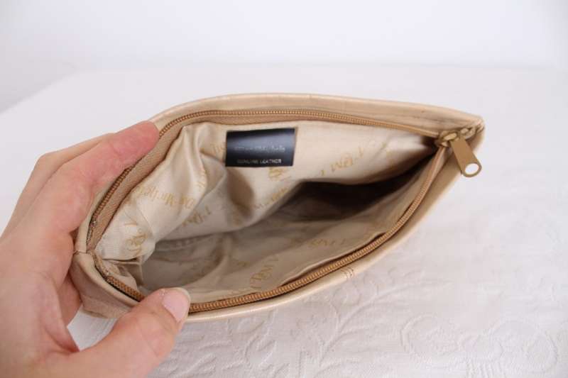 VINTAGE BEIGE GENUINE LEATHER CLUTCH BAG PURSE