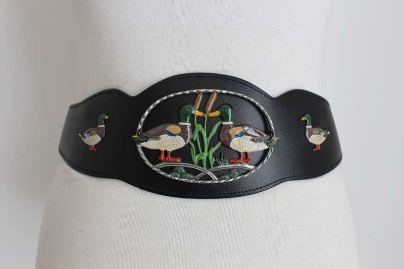 VINTAGE DUCK MOTIF GENUINE LEATHER BLACK WAIST BELT