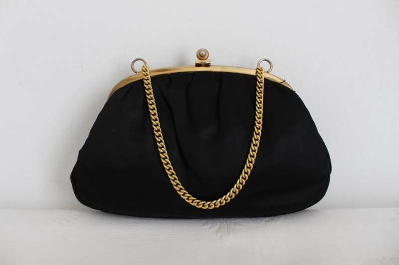 VINTAGE SATIN BLACK EVENING PURSE BAG
