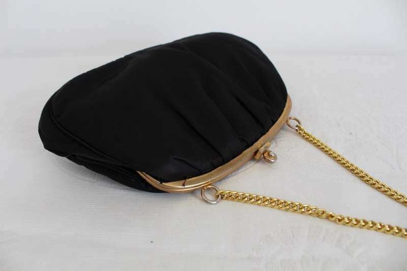 VINTAGE SATIN BLACK EVENING PURSE BAG