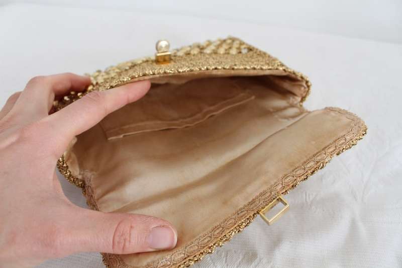 VINTAGE GOLD BEADED CHAIN HANDBAG BAG