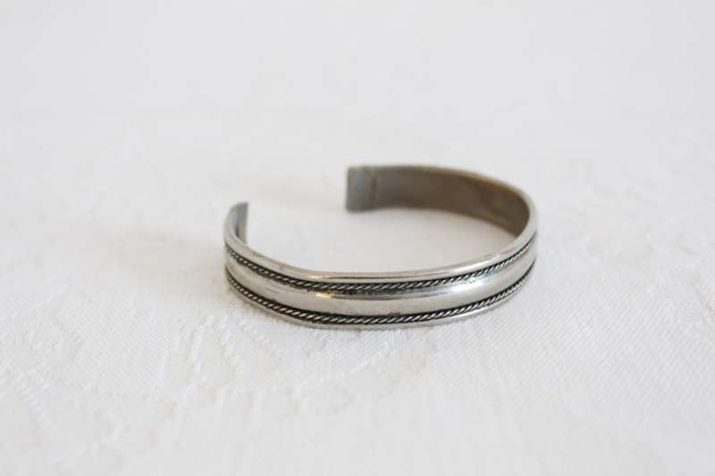 VINTAGE SILVER TONE BRASS CUFF BRACELET BANGLE