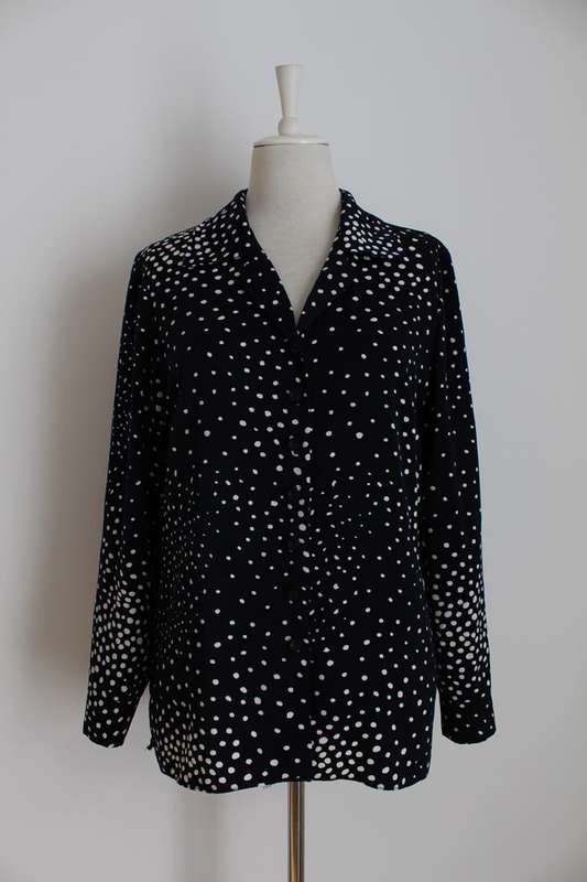 VINTAGE SWISS NAVY WHITE DOT PRINT BLOUSE SHIRT TOP - SIZE 12
