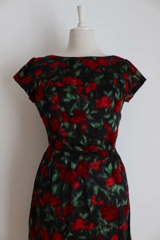 VINTAGE SATIN FLORAL PRINT BLACK RED COCKTAIL DRESS - SIZE 10