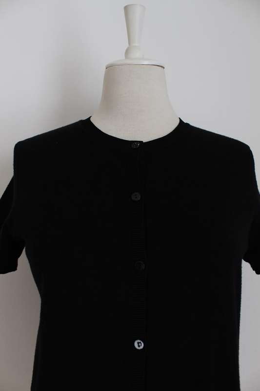 BLACK SHORT SLEEVE CARDIGAN JERSEY - SIZE L