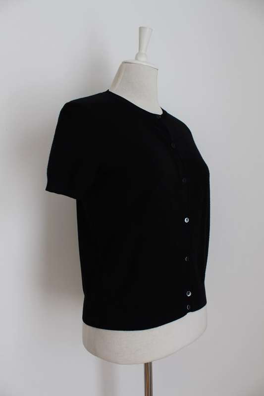 BLACK SHORT SLEEVE CARDIGAN JERSEY - SIZE L