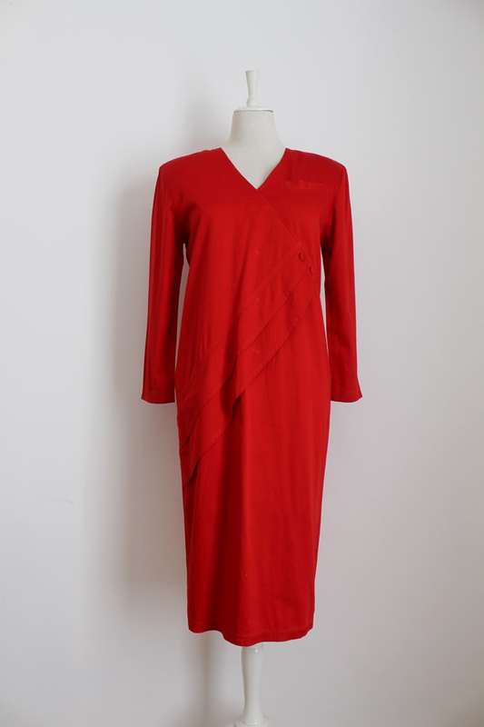 VINTAGE RED PLEATED BUTTON DOWN BACK LONG SLEEVE DRESS - SIZE 12