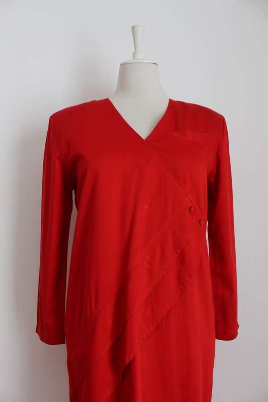 VINTAGE RED PLEATED BUTTON DOWN BACK LONG SLEEVE DRESS - SIZE 12