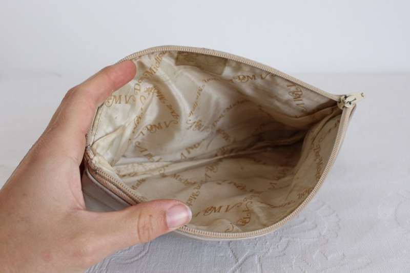 VINTAGE GENUINE LEATHER BEIGE CLUTCH BAG PURSE