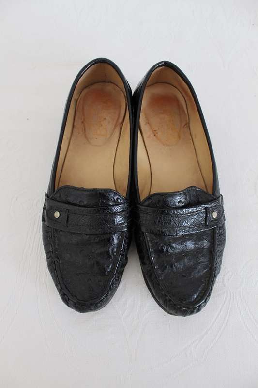 *GENUINE OSTRICH SKIN* VINTAGE BLACK LEATHER LOAFERS SHOES - SIZE 3