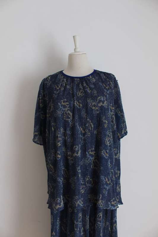 VINTAGE PLEATED SHIMMER BLUE FLORAL COCKTAIL DRESS - SIZE 18