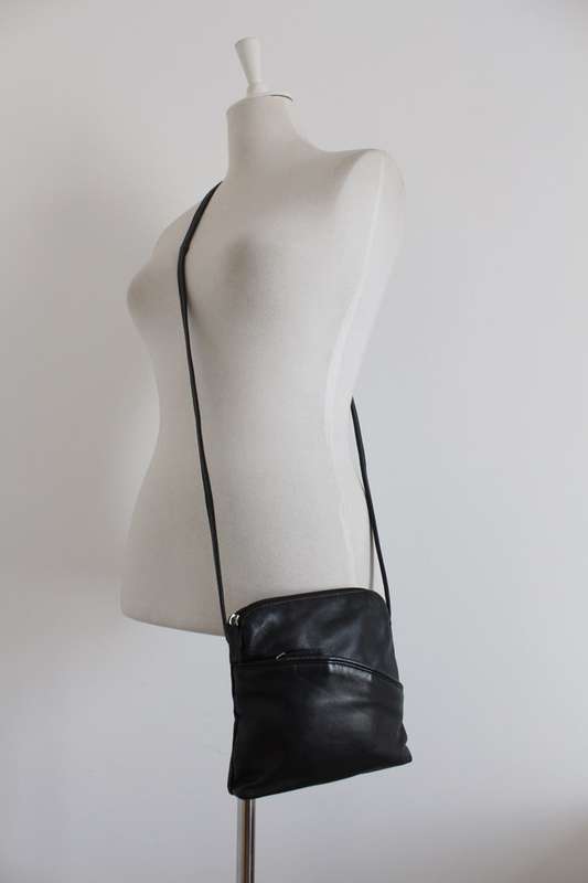 GENUINE LEATHER LAKELAND BLACK SMALL SLING BAG HANDBAG