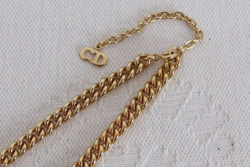 *CHRISTIAN DIOR* DESIGNER VINTAGE GOLD PLATED CHAIN NECKLACE