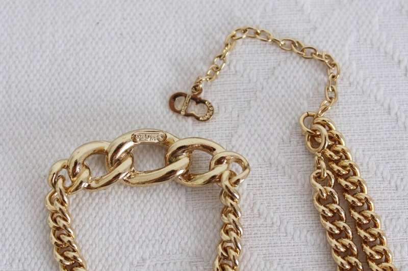 *CHRISTIAN DIOR* DESIGNER VINTAGE GOLD PLATED CHAIN NECKLACE