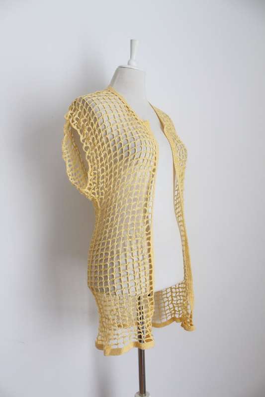 VINTAGE CROCHET KNIT YELLOW JERSEY TOP - SIZE M