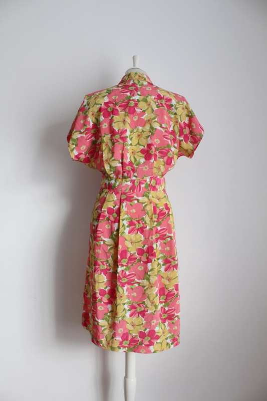 VINTAGE CROSS BUST FLORAL PINK GREEN PLEATED DAY DRESS - SIZE 10