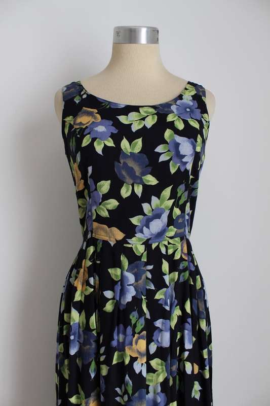 VINTAGE FLORAL NAVY BLUE PLEATED MAXI DRESS - SIZE 8