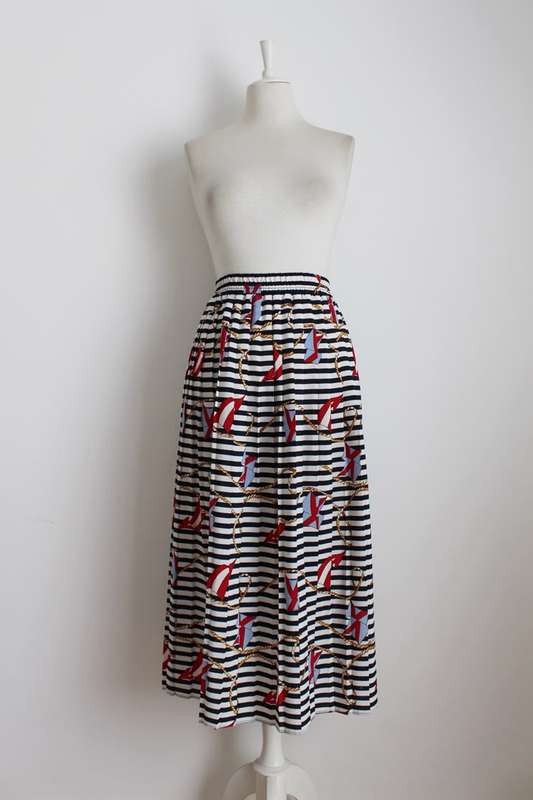 VINTAGE FLAG PRINT STRIPE NAVY WHITE NAUTICAL PLEATED SKIRT - SIZE 14