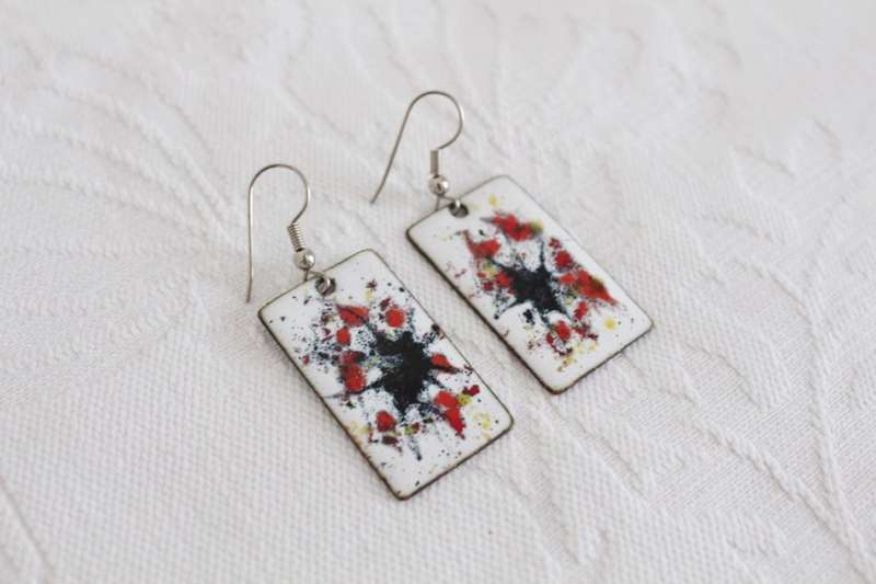 VINTAGE ENAMEL PAINTED COPPER RECTANGLE DROP EARRINGS