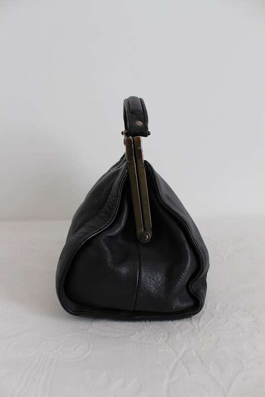 VINTAGE GENUINE LEATHER BLACK DOCTORS STYLE BAG HANDBAG