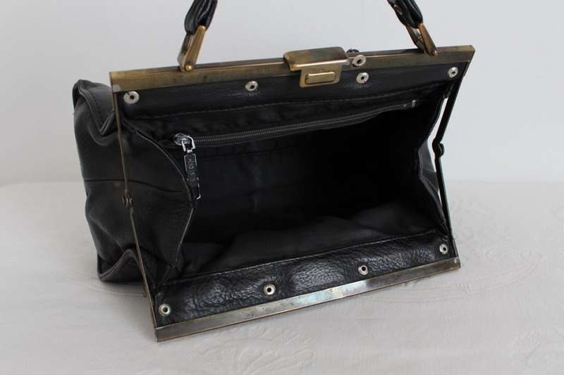 VINTAGE GENUINE LEATHER BLACK DOCTORS STYLE BAG HANDBAG