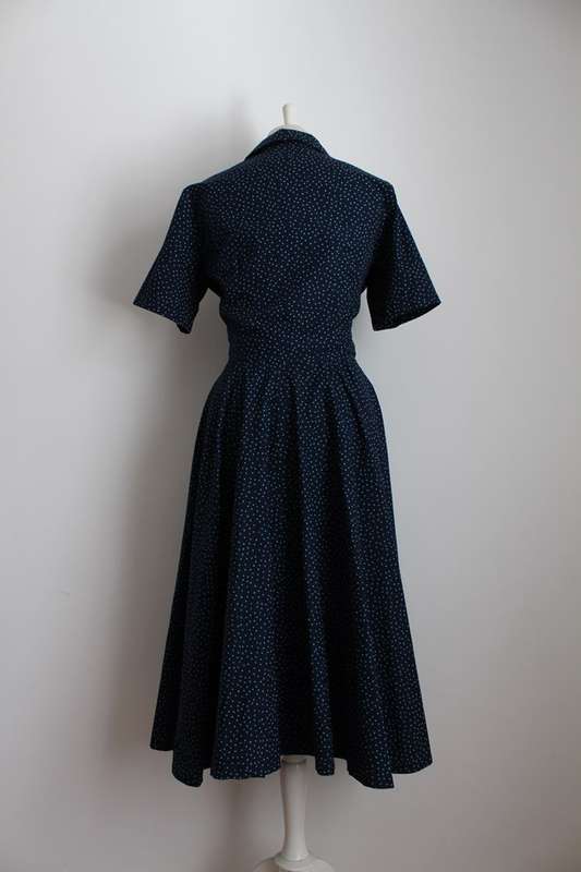 VINTAGE POLKA DOT PRINT NAVY BLUE DAY DRESS - SIZE 12