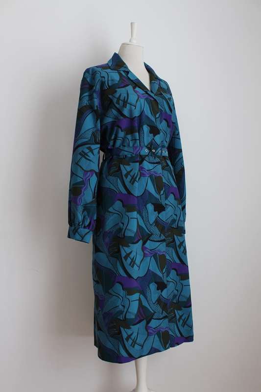 VINTAGE BLUE ABSTRACT PRINT LONG SLEEVE BELTED DAY DRESS - SIZE 20