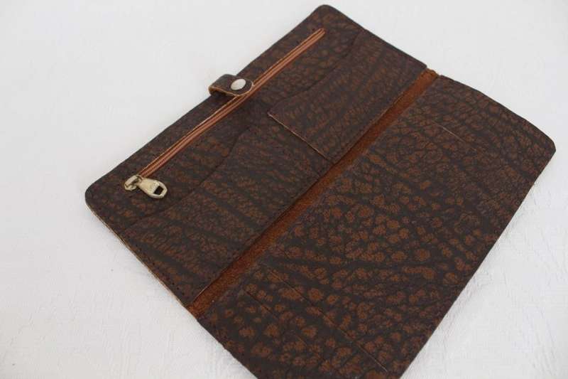 *GENUINE BUFFALO SKIN* VINTAGE BROWN LEATHER CHEQUE BOOK HOLDER WALLET