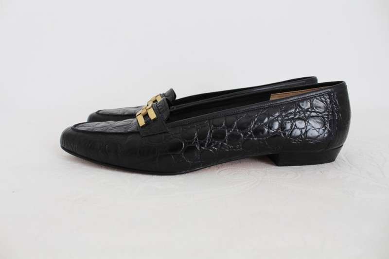 *SALVATORE FERRAGAMO* DESIGNER CROCODILE SKIN VINTAGE BLACK LOAFERS SHOES - SIZE 8