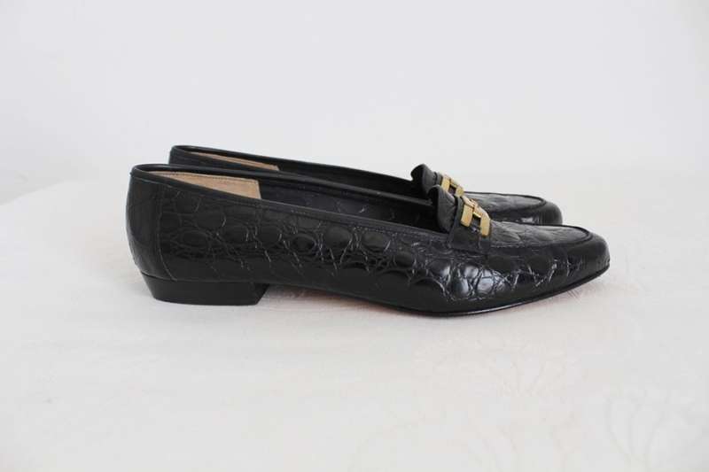 *SALVATORE FERRAGAMO* DESIGNER CROCODILE SKIN VINTAGE BLACK LOAFERS SHOES - SIZE 8